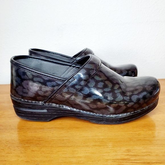 Dansko Shoes - Dansko Professional Shoes Iridescent Leopard Patent Leather Clogs SZ41/US10-10.5